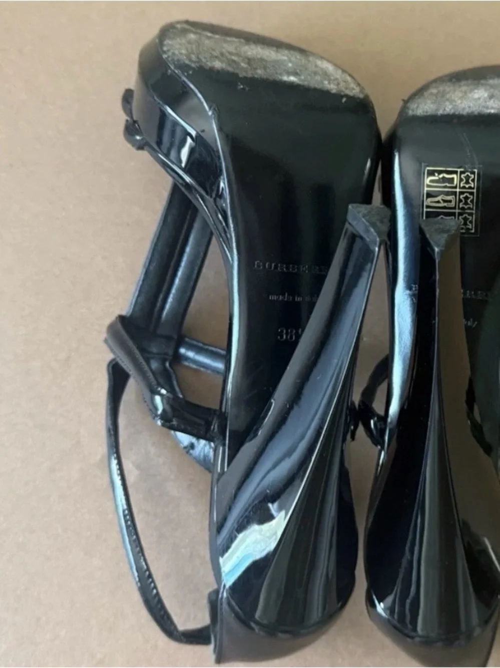 BURBERRY GLOSSY PLATFORM PUMPS HEELS SANDALS Sz 38.5 US 8.5 Black Made In Italy